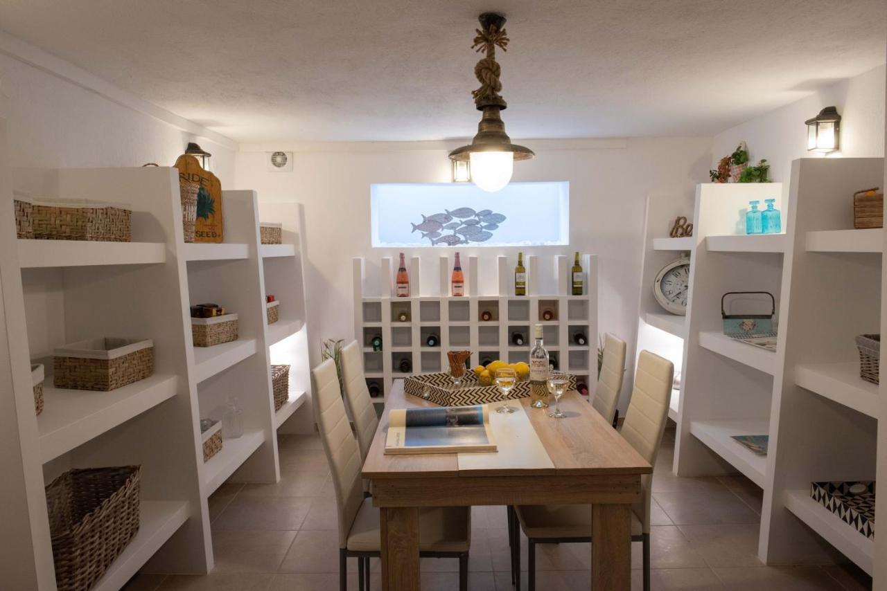 Dandy Villas Nea Roda - Melodic Waves - Private - Pool - Parking - Cellar Zewnętrze zdjęcie