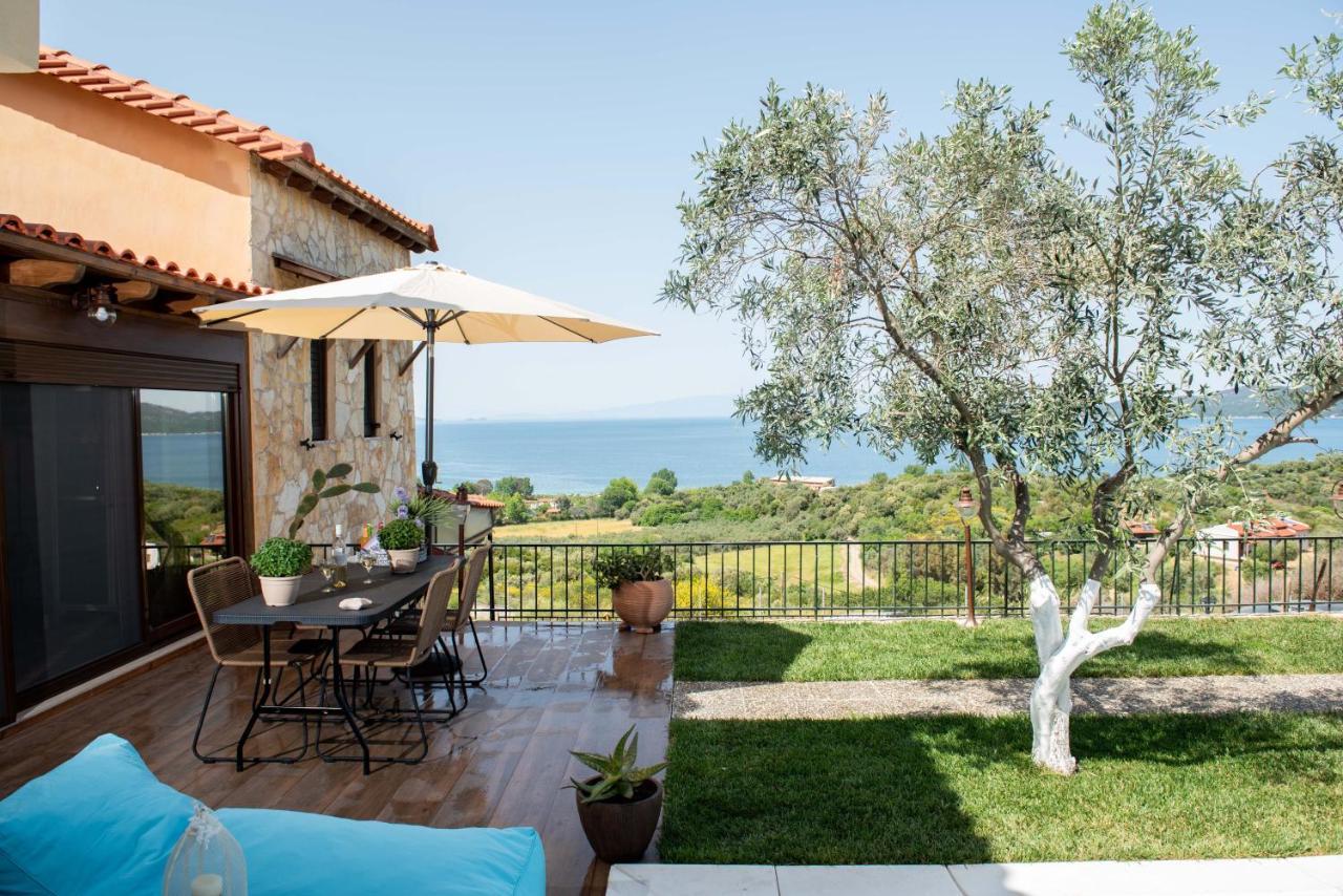 Dandy Villas Nea Roda - Melodic Waves - Private - Pool - Parking - Cellar Zewnętrze zdjęcie