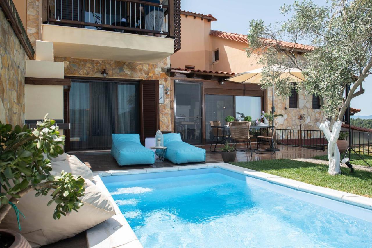 Dandy Villas Nea Roda - Melodic Waves - Private - Pool - Parking - Cellar Zewnętrze zdjęcie