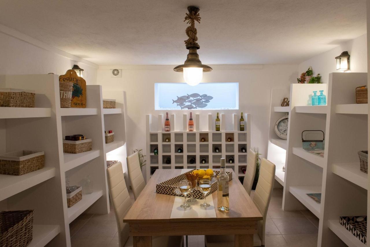 Dandy Villas Nea Roda - Melodic Waves - Private - Pool - Parking - Cellar Zewnętrze zdjęcie