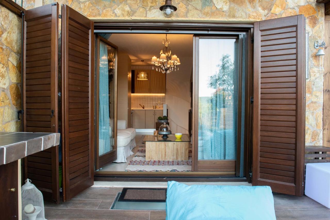 Dandy Villas Nea Roda - Melodic Waves - Private - Pool - Parking - Cellar Zewnętrze zdjęcie
