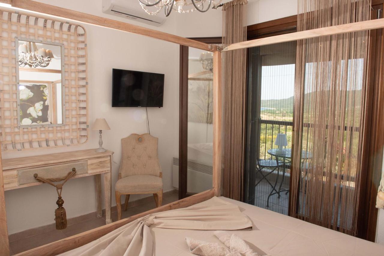 Dandy Villas Nea Roda - Melodic Waves - Private - Pool - Parking - Cellar Zewnętrze zdjęcie